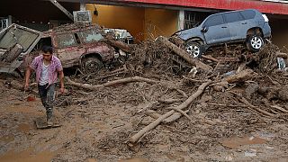 Colombia, la corsa contro il tempo dei soccorritori