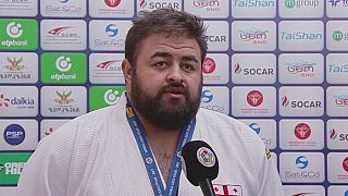 Adam Okruashvili en or devant son public
