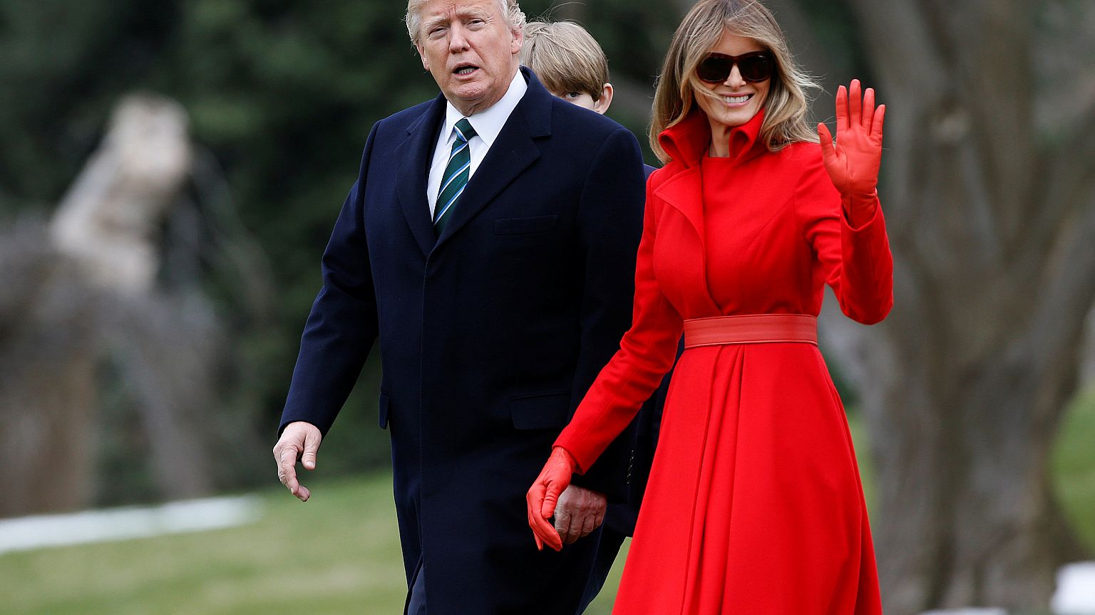 Lob, Spott und Photoshop - am offiziellen Foto von Melania Trump (46) scheiden sich die Geister