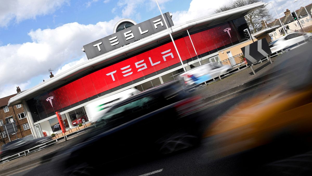 Tesla dépasse Ford en capitalisation boursière