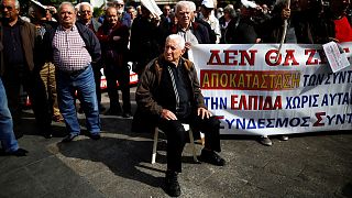 Elderly Greeks protest against more pension cuts