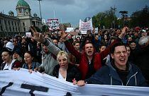 فوز "فوشيتش" في الانتخابات الرئاسية يُشعِل الشارع الصربي