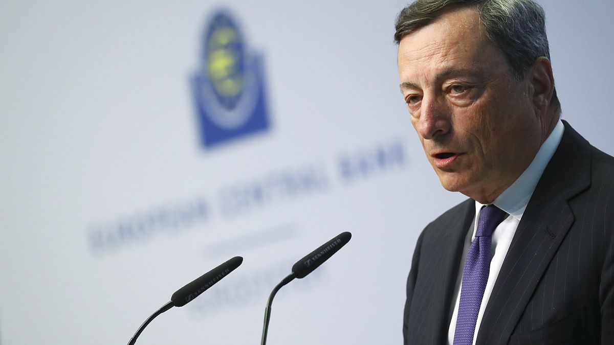 BCE : pas de resserrement monétaire à court terme (Draghi)