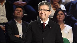 Candidato da extrema-esquerda sobe nas sondagens das Presidenciais de França