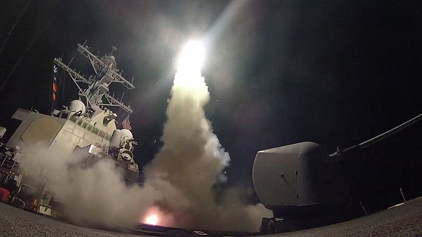 EEUU ataca una base militar siria EEUU ataca una base militar siria
