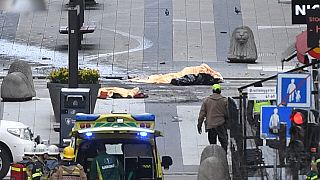 Al menos tres muertos, atropellados por un camión en un atentado en Estocolmo