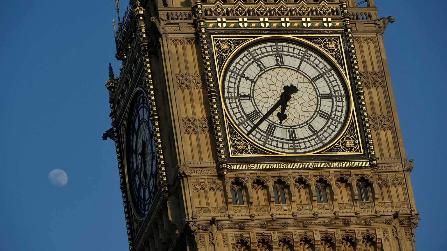 Big Ben, "Sois belle et tais-toi !"