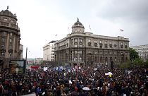 المتظاهرون في صربيا:" "فوتشيتش اللص، سرق الانتخابات"