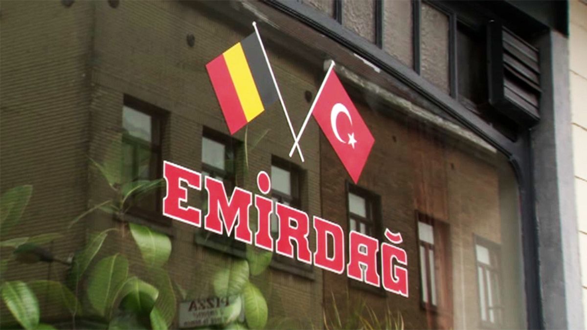 Турки в Бельгии полемизируют и дерутся из-за Эрдогана