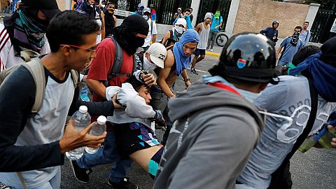 Tränengaseinsatz gegen Oppositionelle in Venezuela