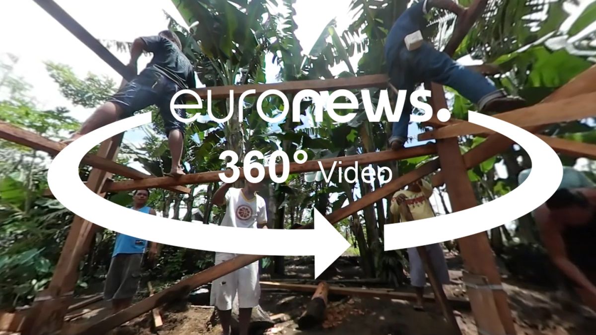 360 fokos videó: tájfunálló ház építése a Fülöp-szigeteken