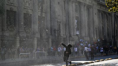 Чили. Столкновения студентов с полицией во время манифестаций