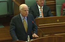 Kosovo : il faut poursuivre le dialogue avec la Serbie (John McCain)