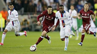 Europa League: il Lione ribalta il Besiktas, pari United in Belgio