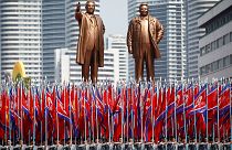 Pyongyang a un passo dalla guerra celebra il "Giorno del Sole"