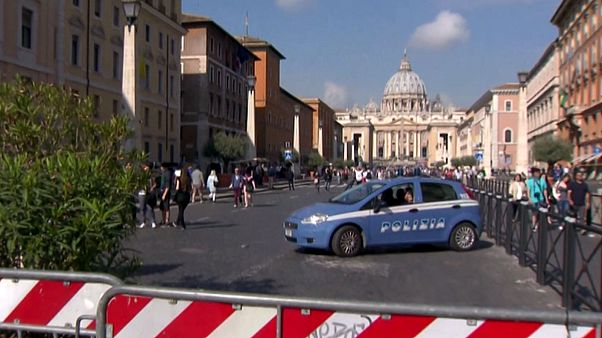 Seguridad reforzada en las inmediaciones del Vaticano durante esta Semana Santa Seguridad reforzada en las inmediaciones del Vaticano durante esta Semana Santa