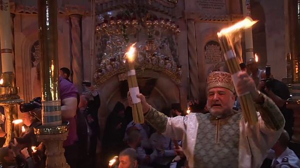 Kudüs'te Kutsal Ateş ayini Kudüs'te Kutsal Ateş ayini