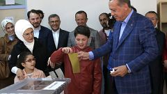 Türkei stimmt über Erdogans Präsidialsystem ab