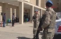 Referandum gergin başladı Diyarbakır'da iki kişi hayatını kaybetti