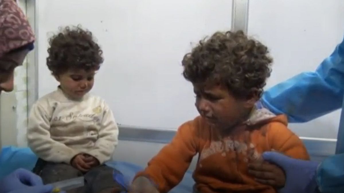 Siria, almeno 68 bambini tra le 126 vittime dell'attacco a un convoglio di sfollati