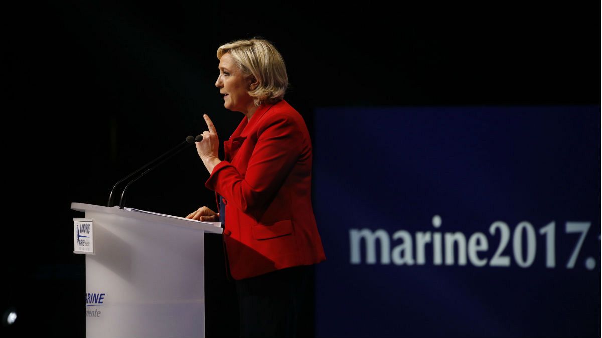 Visszaállítaná a határőrizetet és felfüggesztené a schengeni egyezményt Marine Le Pen