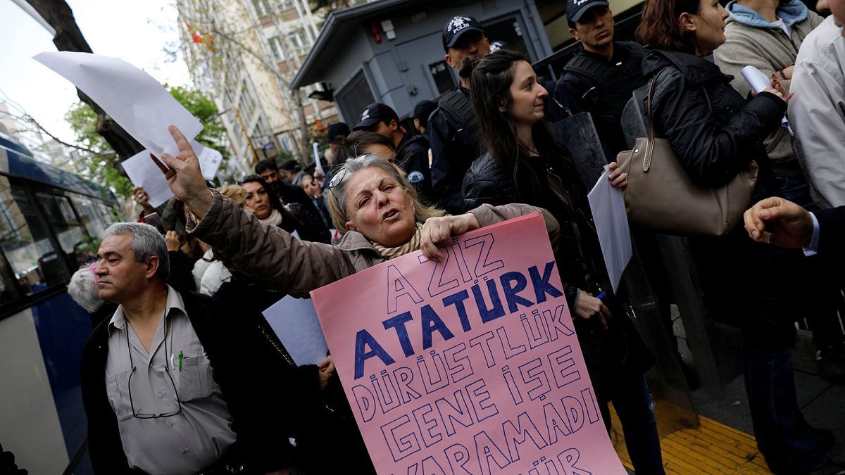 ادامه اعتراض ها در ترکیه به نتیجه همه پرسی
