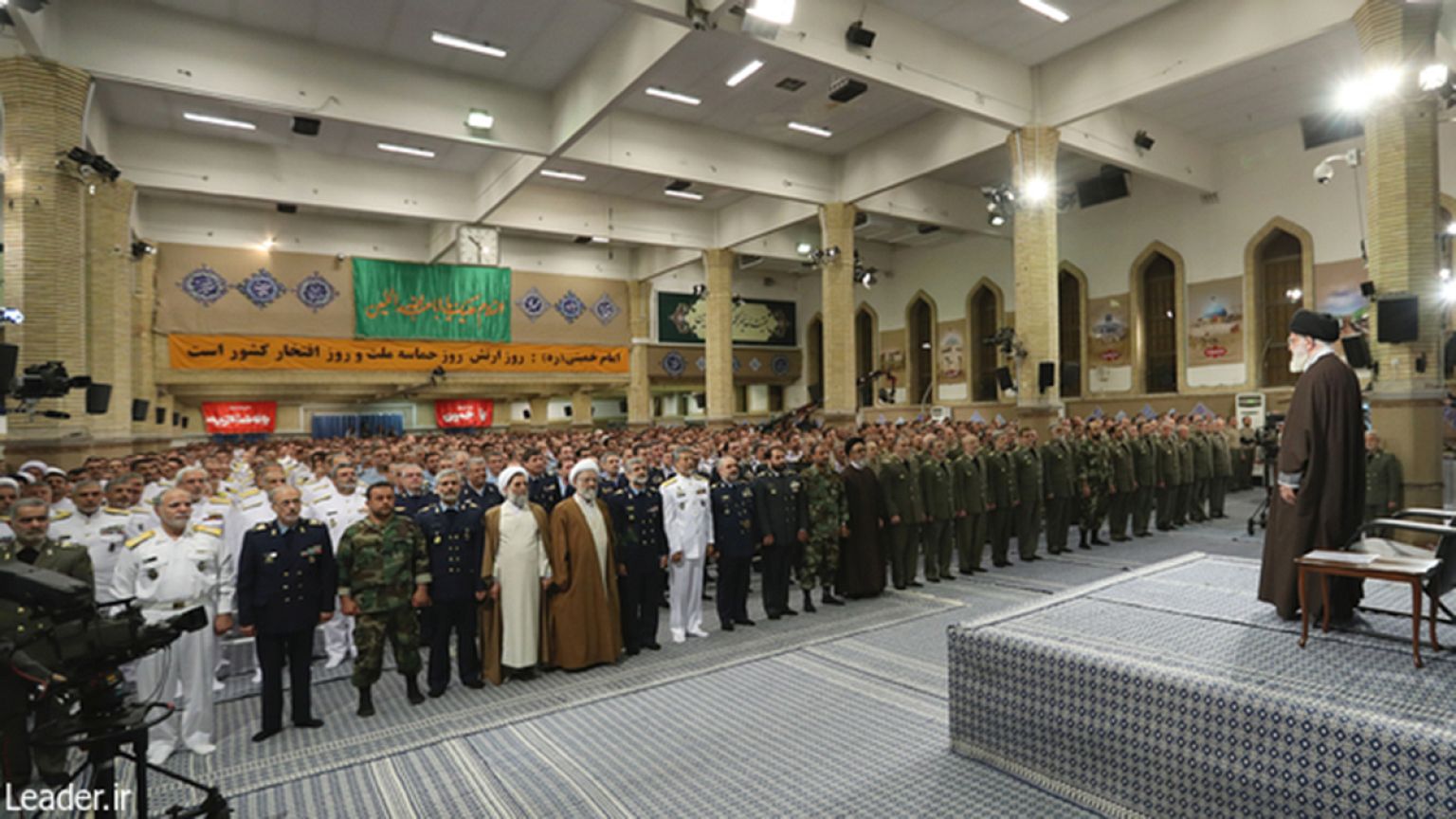 رهبر ایران: انتخابات باید سالم، با امنیت و گستردگی انجام گیرد