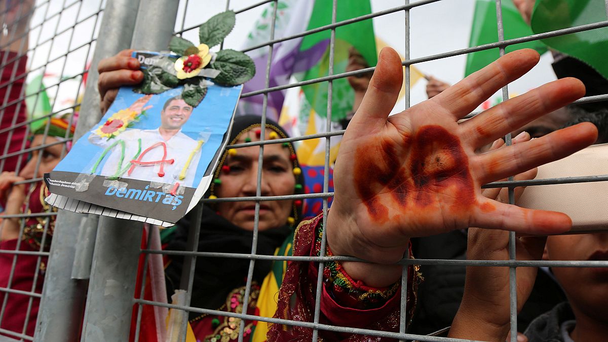 Türkei: HDP-Politikerin festgenommen - Kurdische Gefangene beenden Hungerstreik nach 64 Tagen