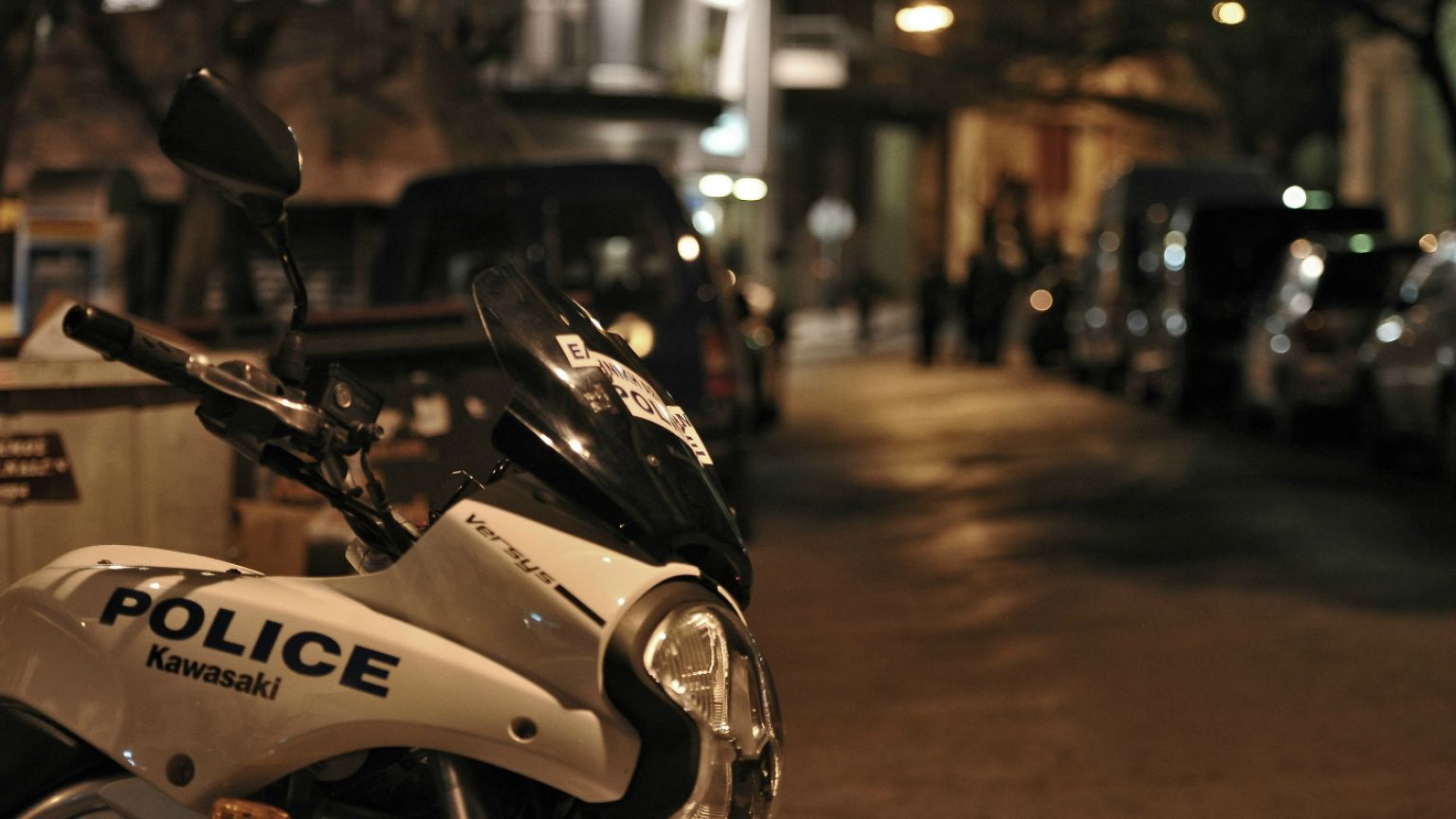 Έκρηξη βόμβας σε τράπεζα στο κέντρο της Αθήνας