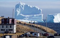 Hatalmas jéghegy jelent meg Kanada partjainál