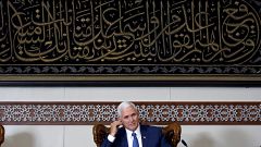 بينس: "هجوم باريس يذكر أن الإرهاب يضرب في كل مكان وكل وقت"