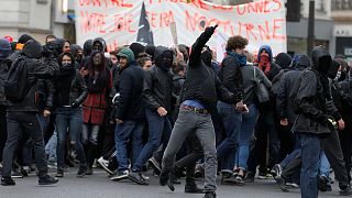 Több ezer szakszervezetis tüntetett Párizsban