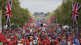 Keitany wins the London Marathon in record time