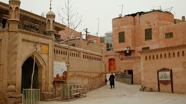 محدودیت در تعیین نامهای اسلامی در منطقه سینکیانگ چین محدودیت در تعیین نامهای اسلامی در منطقه سینکیانگ چین