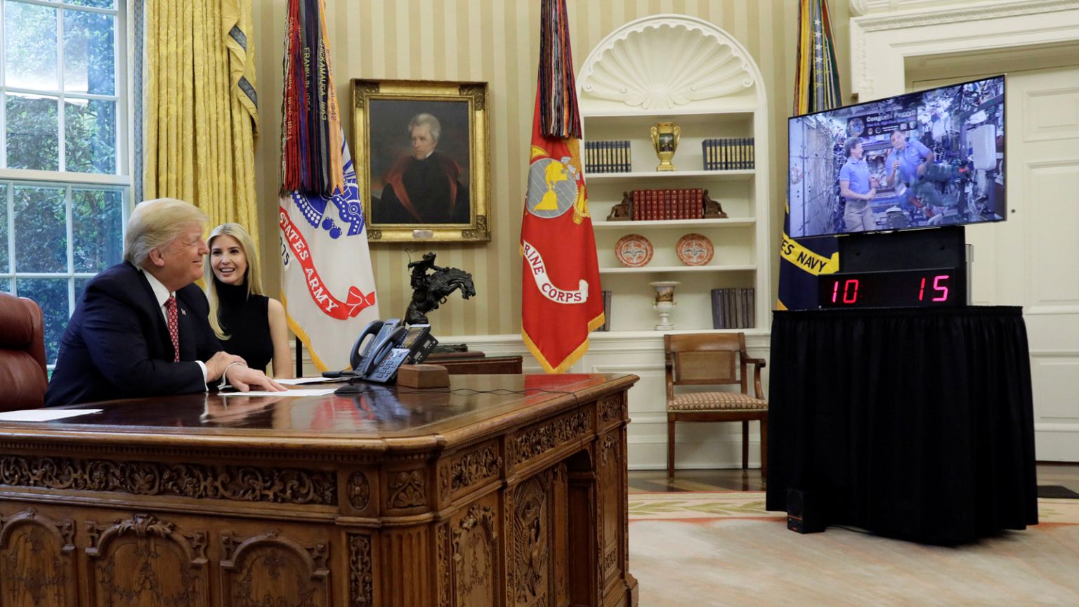 Trump recibió una llamada desde el espacio