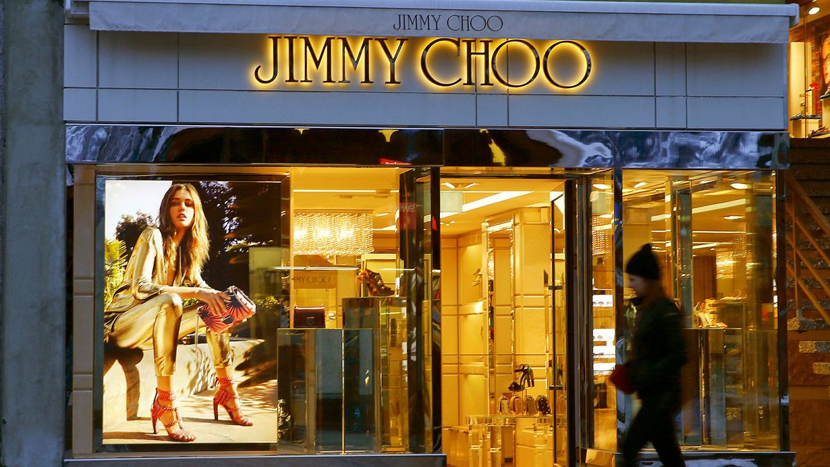 Οι Γερμανοί πουλάνε τα Jimmy Choo. Γιατί;