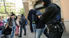 اسبانبا: مداهمات و اعتقالات لأشخاص يشتبه بتورطهم في هجمات بروكسل العام الماضي