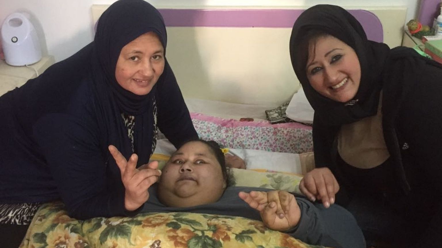 جدل حول الحالة الصحية لأسمن إمرأة في العالم