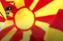 Batı ve Rusya arasında bölünen Makedonya'da aylardır hükümet kurulamıyor