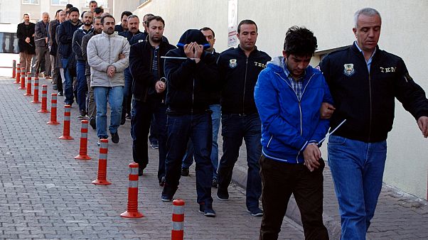 Turkey arrests 1,000 'secret imams' in police purge Turkey arrests 1,000 'secret imams' in police purge