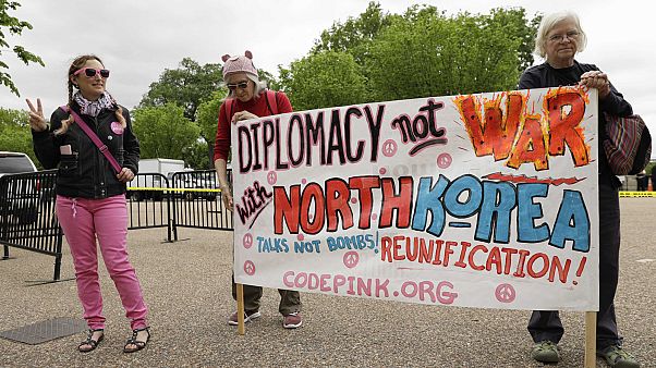 Diplomáciai útra terelné Trump a Koreai-félsziget atomfegyver-mentesítését Diplomáciai útra terelné Trump a Koreai-félsziget atomfegyver-mentesítését