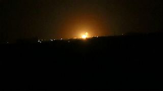 Izrael légicsapást mért a Hezbollah fegyverraktárára Damaszkusz mellett