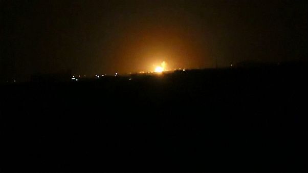 Síria acusa Israel de ataque perto de aeroporto de Damasco Síria acusa Israel de ataque perto de aeroporto de Damasco