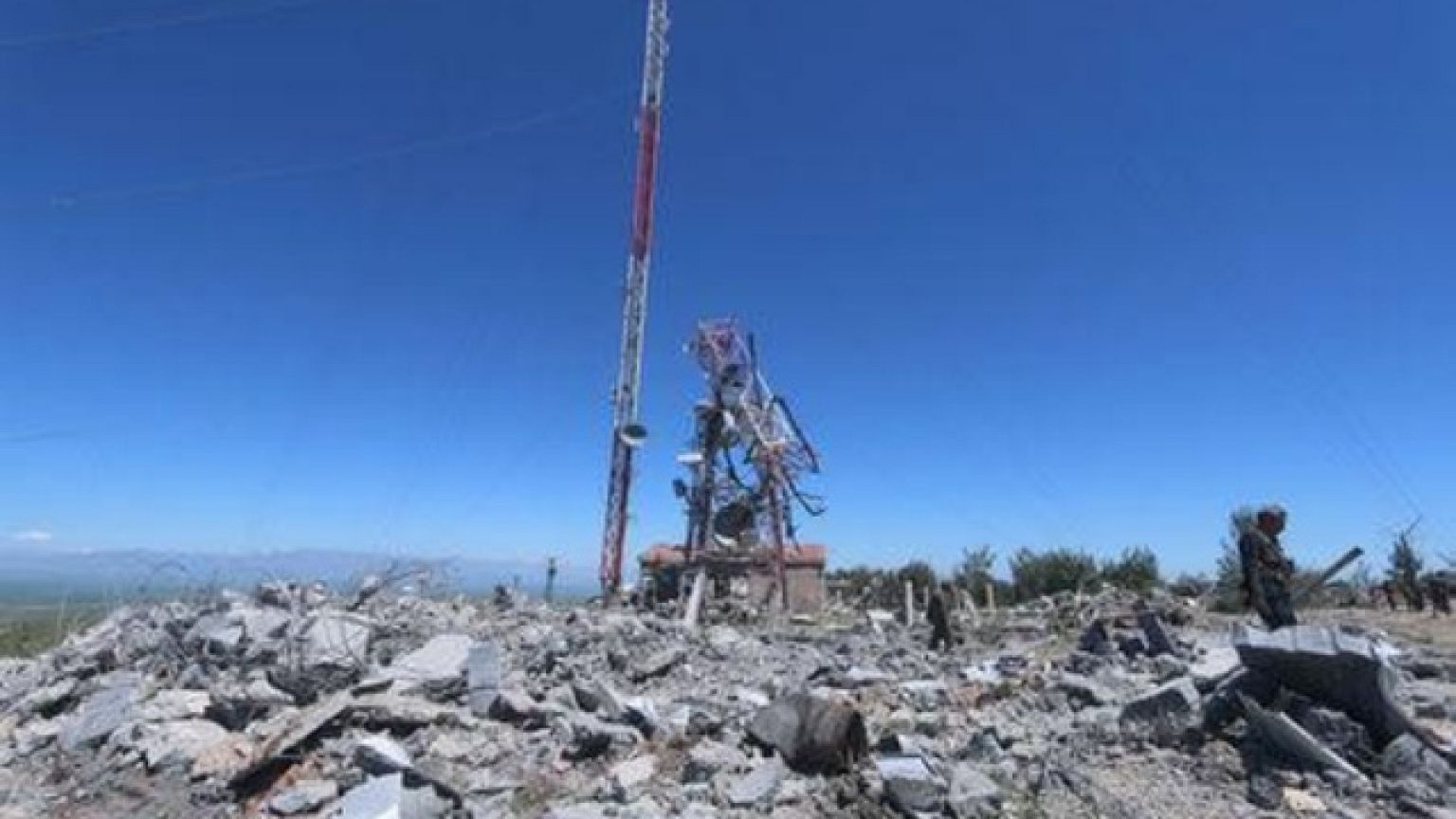 Jesiden und Kurden schlagen Alarm: Angst vor weiteren Luftschlägen der Türkei in Sinjar