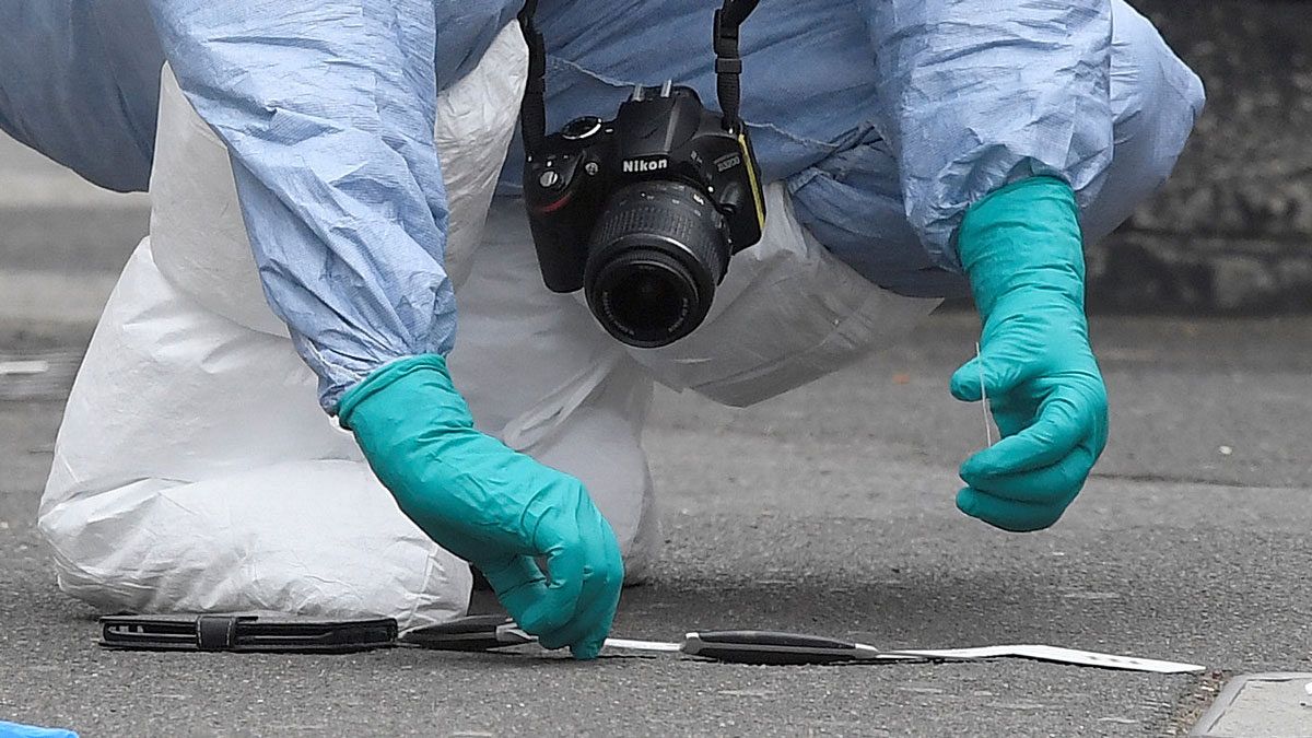 Σύλληψη άνδρα οπλισμένου με μαχαίρια κοντά στο βρετανικό κοινοβούλιο