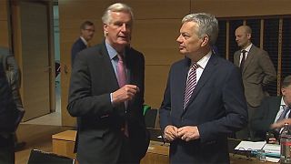 EU officials stand firm ahead of Brexit meeting