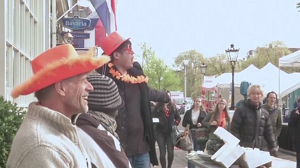 Les Néerlandais fêtent les 50 ans de leur roi Les Néerlandais fêtent les 50 ans de leur roi