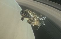 Sonda Cassini: diffuse le prime immagini dell'atmosfera di Saturno