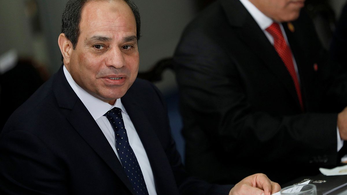 حديث السيسي عن ترك منصب الرئاسة يشعل حرب التغريدات في مصر