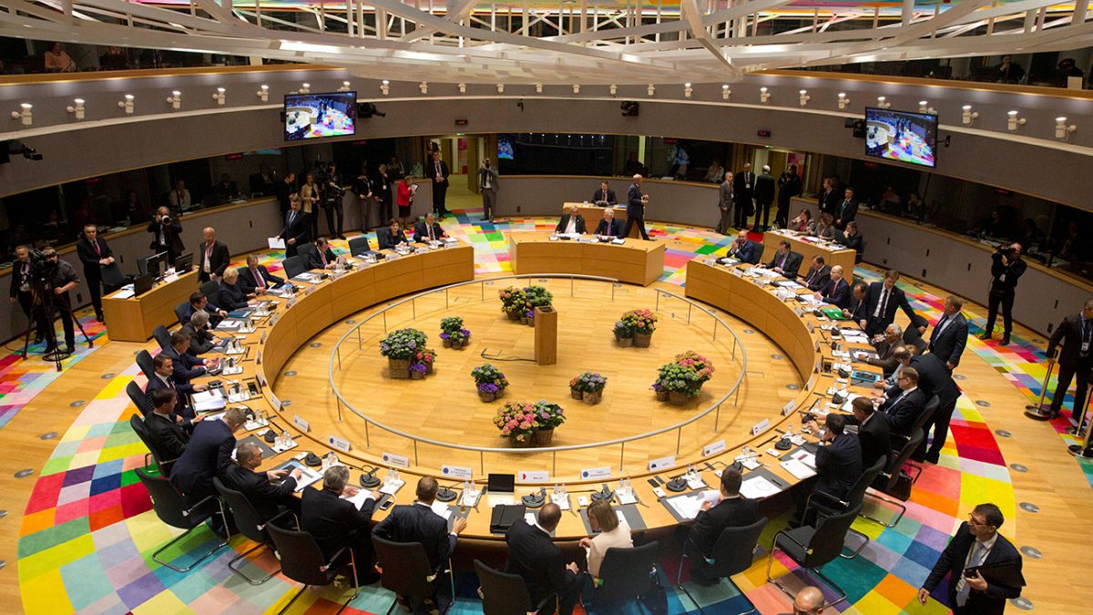 Βρυξέλλες: Σύνοδος Κορυφής της ΕΕ για το Brexit χωρίς την Τερέζα Μέι